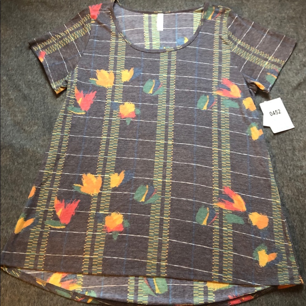 2XL Lularoe Classic T
